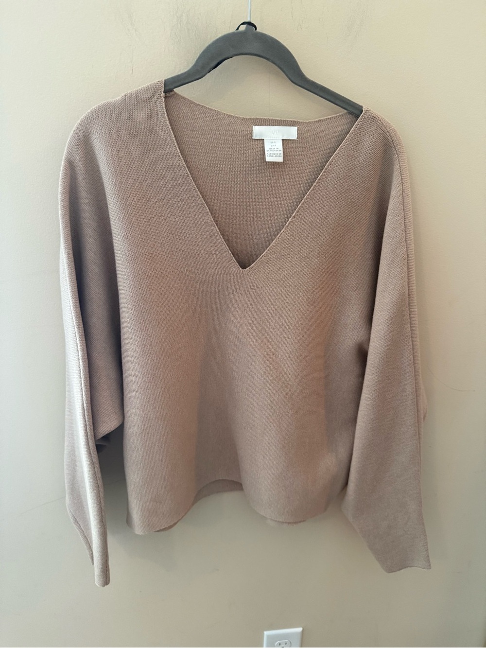 H&M beige poly wool Sweater lagenlook minimalist size S